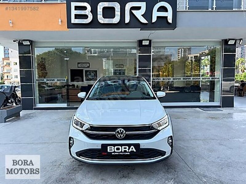 BORA MOTORS 2025 TAİGO 1.0TSİ STYLE 13.500Km CAMTAVAN+ACC BOYASZ