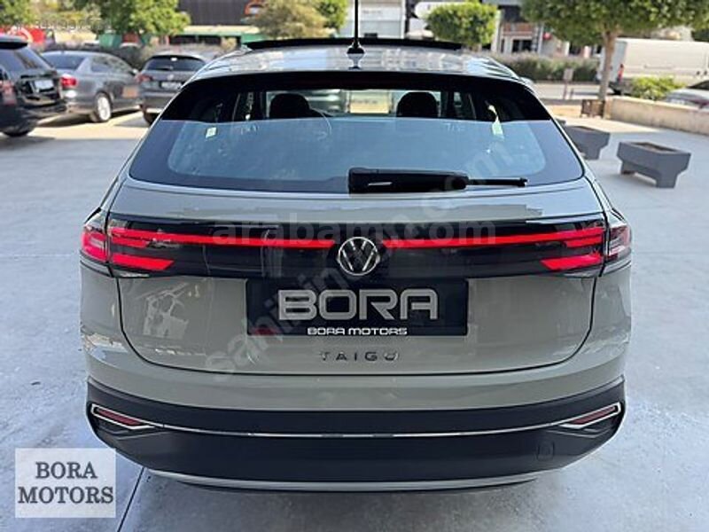 BORA MOTORS 2025 TAİGO 1.0TSİ STYLE 13.500Km CAMTAVAN+ACC BOYASZ 5