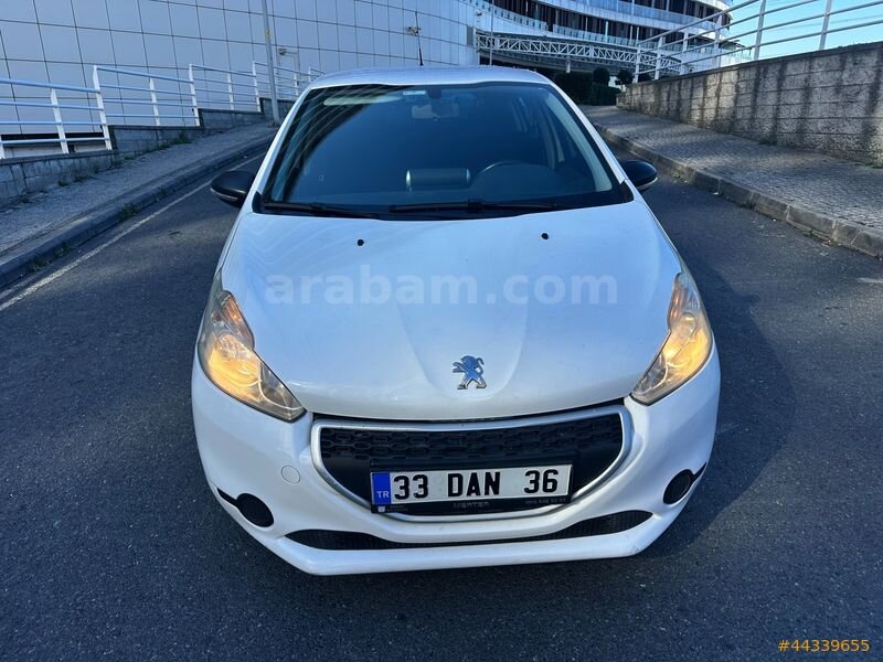 FIRSAT FIRSAT 2014 PEUGEOUT 208 1.2 OTOMATİK ACTIVE BEYAZ 2