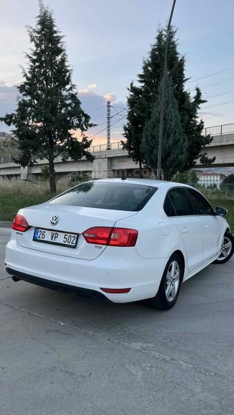 Sahibinden Volkswagen Jetta 1.6 TDi Comfortline 2012 Model 5