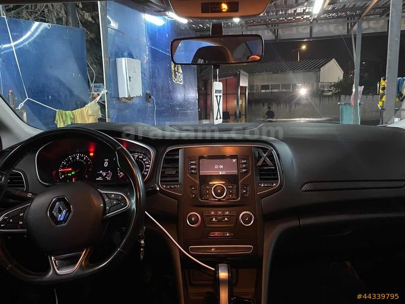 3E CAR DAN RENAULT MEGANE BENZİNLİ OTOMATİK 5