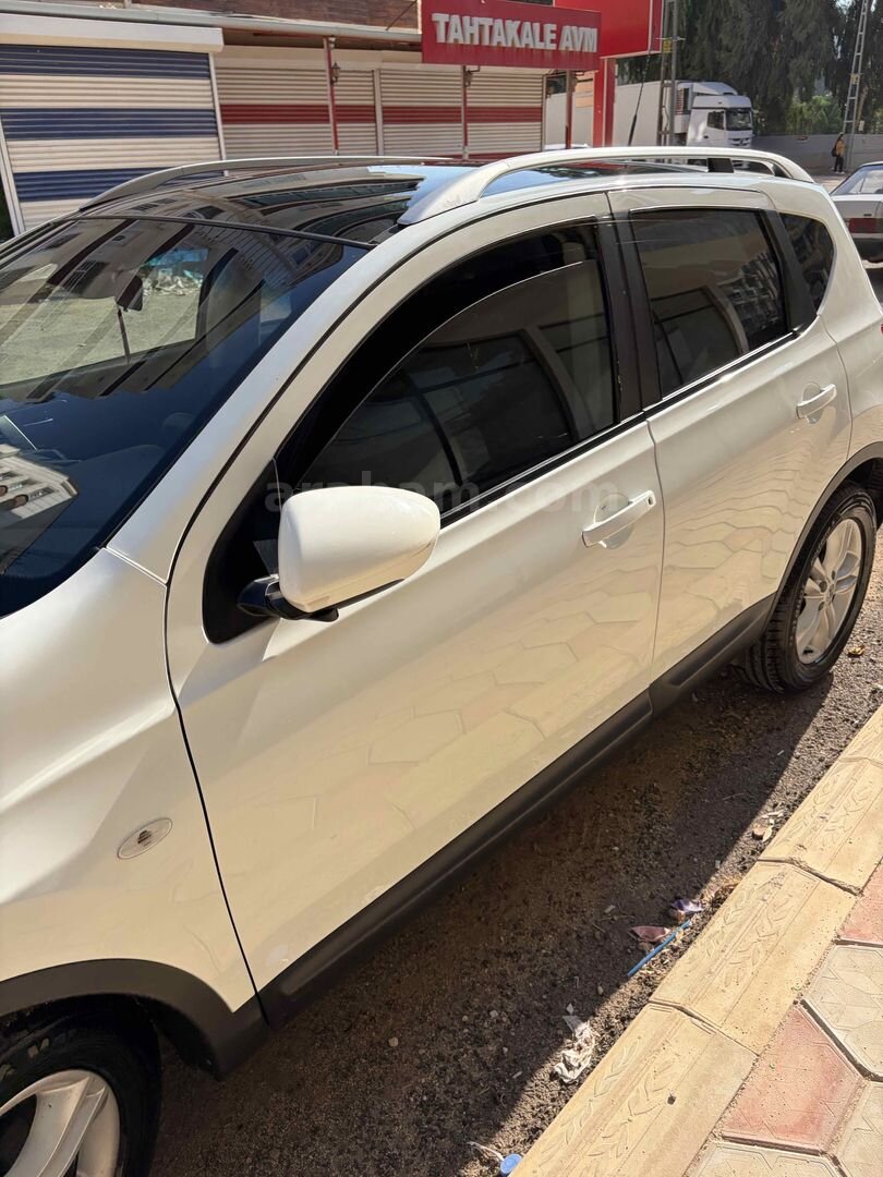 Sahibinden Nissan Qashqai 1.5 dCi Tekna Sky Pack 2012 Model 2