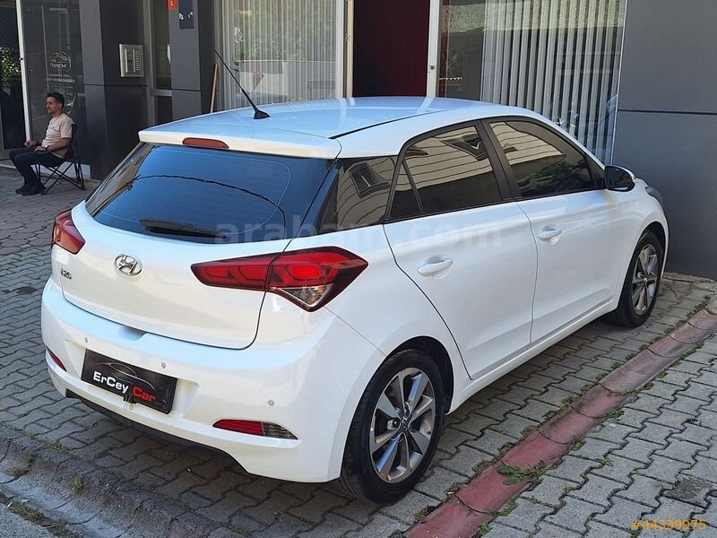 Sorunsuz... Otomatik... 2017 Hyundai İ20 1.4 MPI Style... 5
