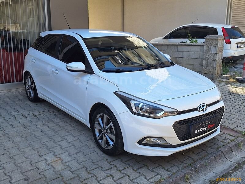 Sorunsuz... Otomatik... 2017 Hyundai İ20 1.4 MPI Style... 3