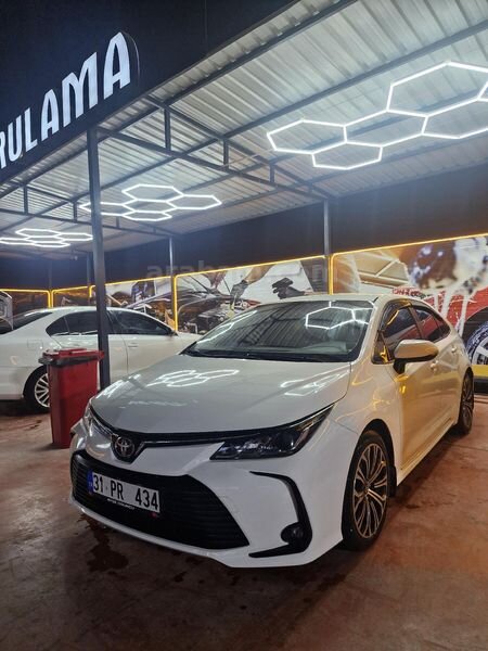 Sahibinden Toyota Corolla 1.6 Vision 2020 Model 80.000 KM Beyaz 2