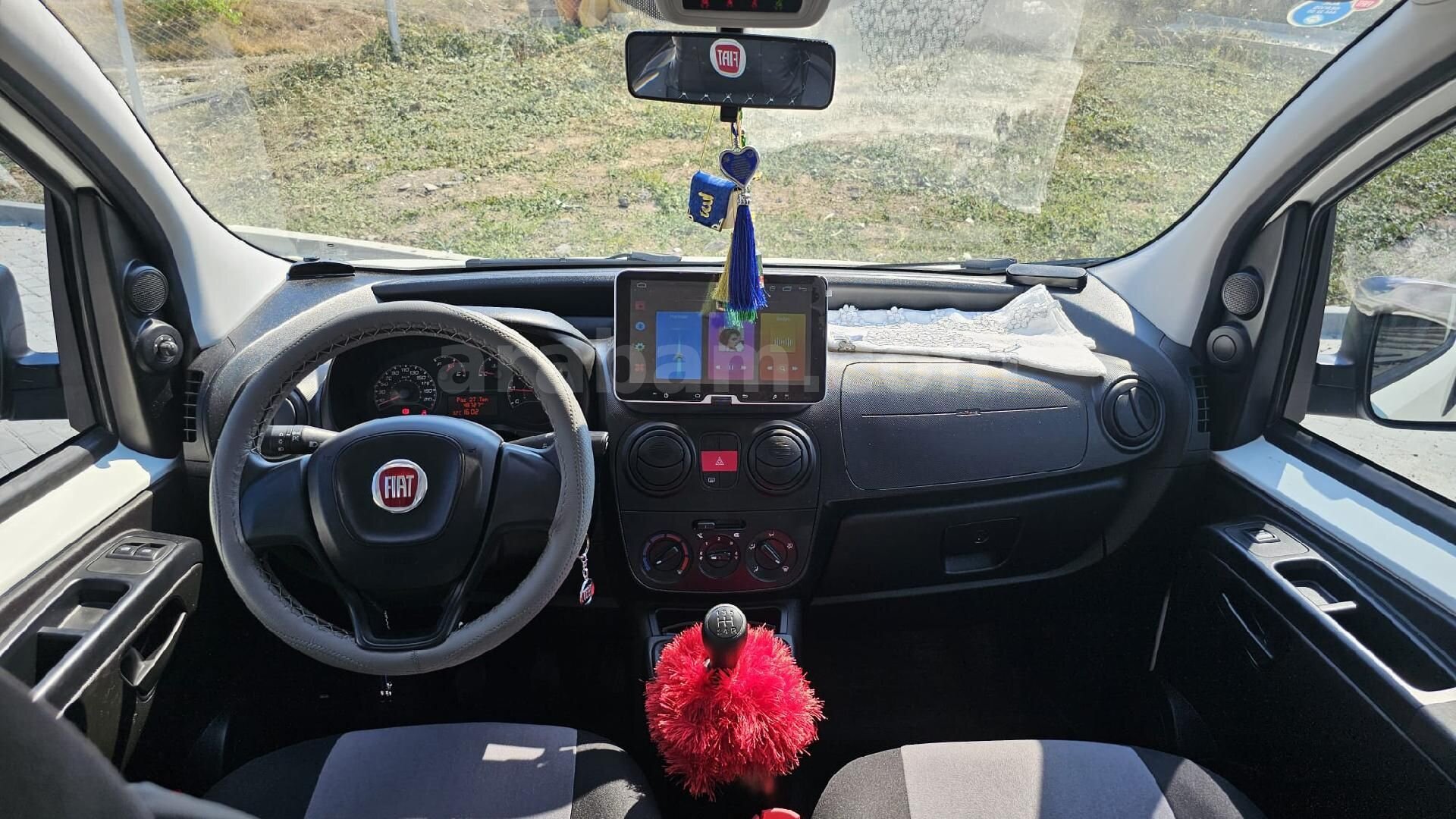 Sahibinden Fiat Fiorino Combi 1.3 Multijet Pop 2022 Model 62.000 KM Beyaz 3