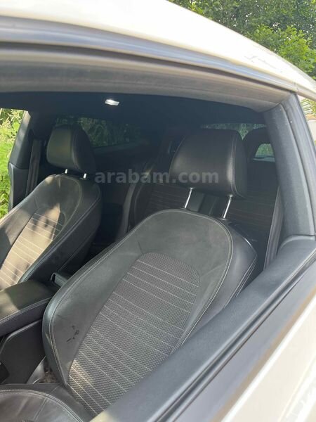 Sahibinden Volkswagen Scirocco 1.4 TSi Sportline 2011 Model Rize 238.000 KM Beyaz 3