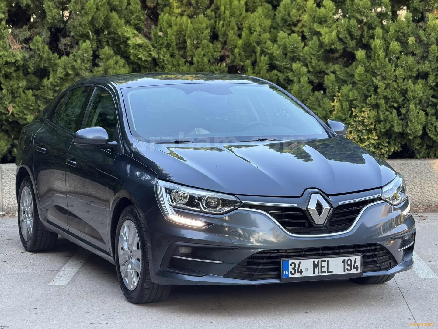 İLK ELDEN 2024 MEGANE 1.3 TCE TOUCH EDC BENZİN 140 HP 12.100 KM 4