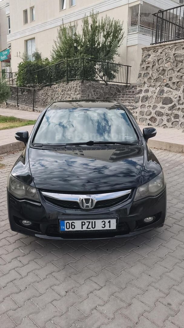 Sahibinden Honda Civic 1.6i VTEC Premium 2011 Model 3