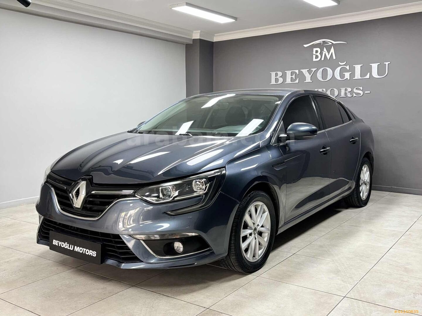 BM BEYOĞLU MOTORSTAN DÜŞÜK KM DİZEL OTOMATIK MEGANE 4 4