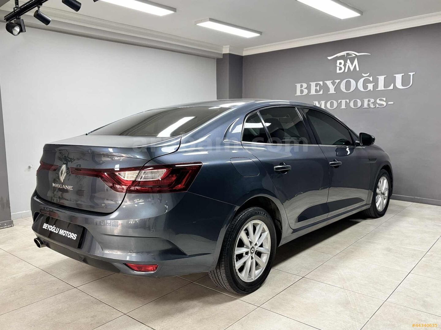 BM BEYOĞLU MOTORSTAN DÜŞÜK KM DİZEL OTOMATIK MEGANE 4 5