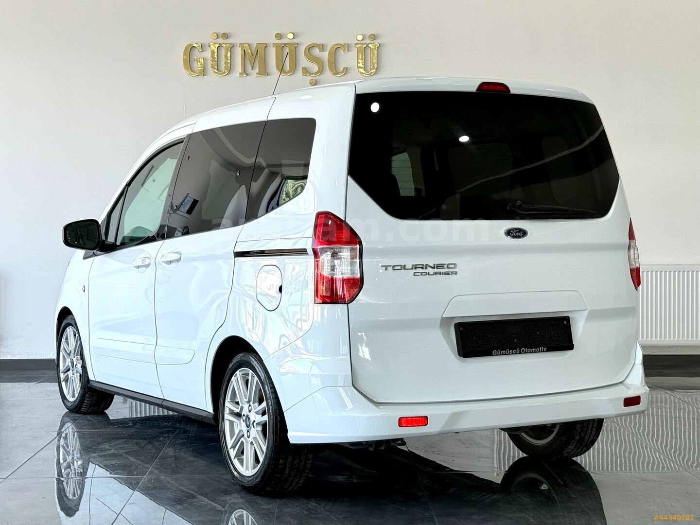 GÜMÜŞCÜ-2023 COURIER TITANIUM OTOMOBİL-%20 KDV'Lİ-SERVİS BAKIMLI 6