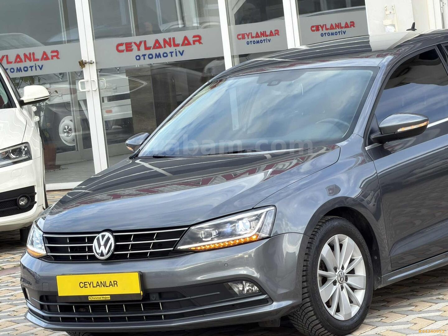 99.000KM/LED FAR 2015 WW JETTA 1.4 TSI COMFORTLINE 6 İLERİ 1