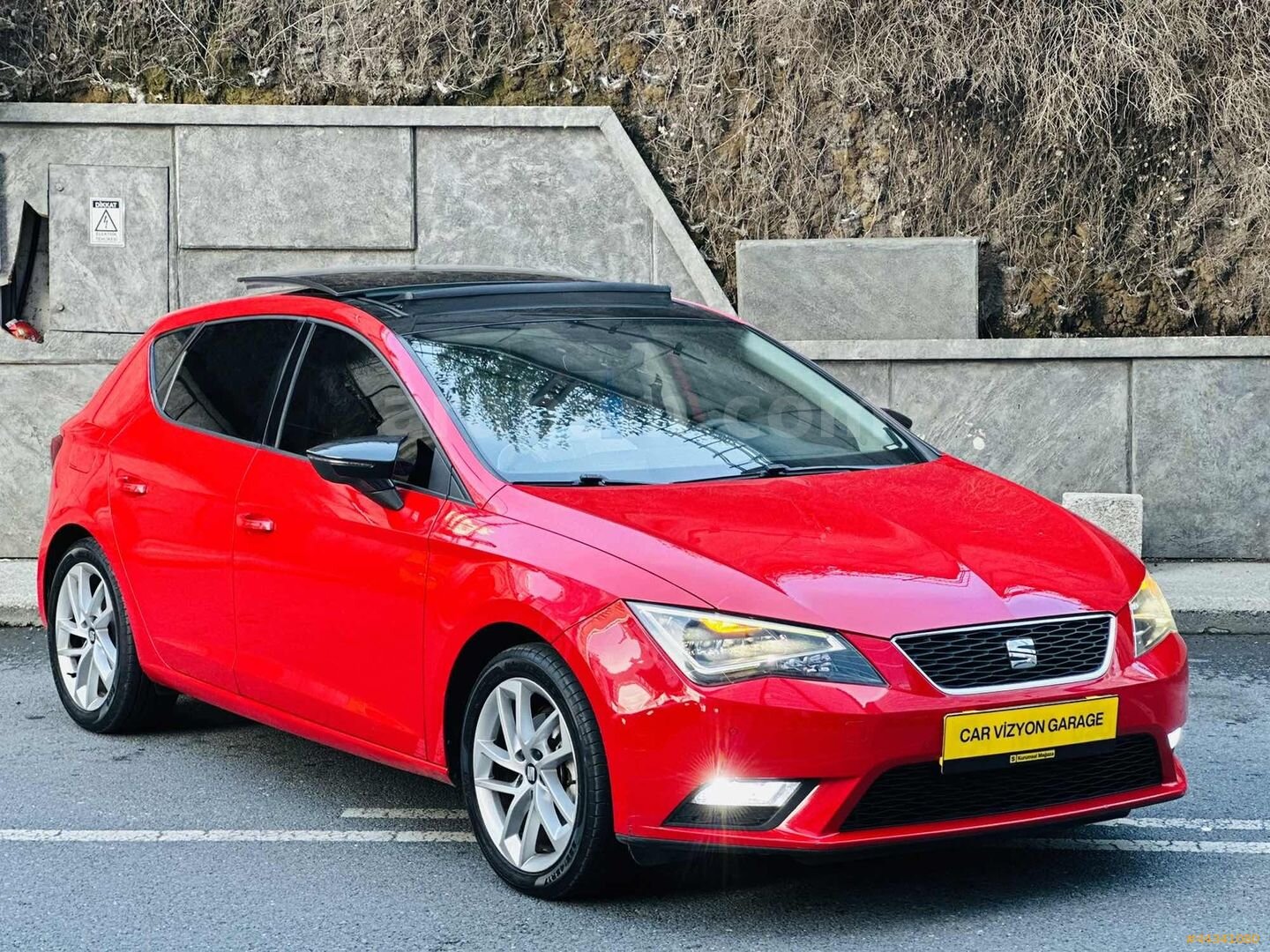CARVİZYON'DAN CAM TAVAN 172.000 KM DE OTOMATIK SEAT LEON 5