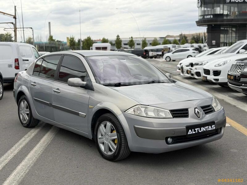 2004 MEGANE HATASIZ DEĞİŞENSİZ LPG PARÇA BOYALI 237.000 KM 3