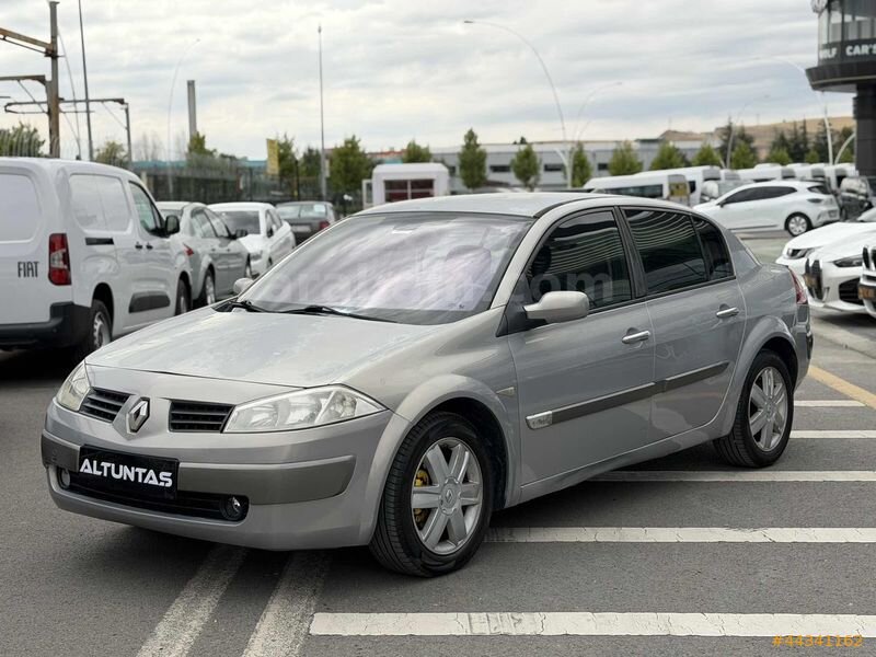2004 MEGANE HATASIZ DEĞİŞENSİZ LPG PARÇA BOYALI 237.000 KM 1