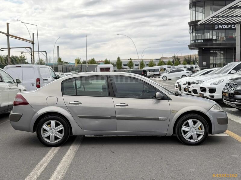 2004 MEGANE HATASIZ DEĞİŞENSİZ LPG PARÇA BOYALI 237.000 KM 4
