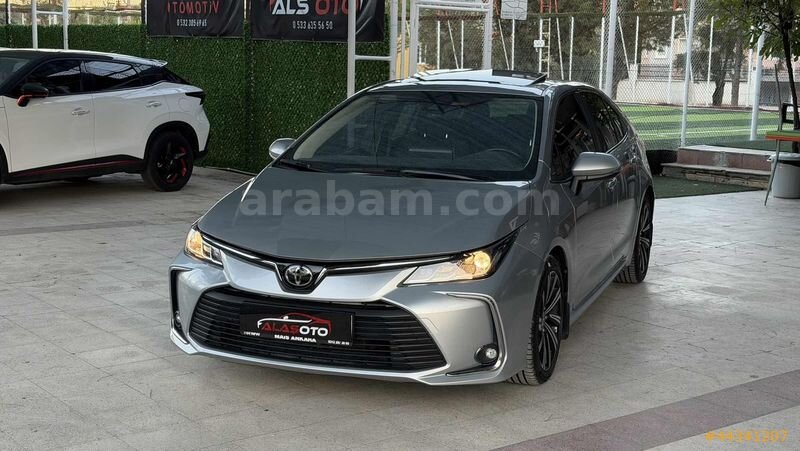 ALAŞ OTODAN TERTEMİZ SUNROOFLU COROLLA 3