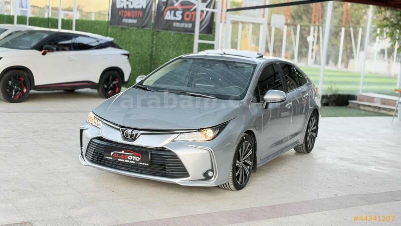 ALAŞ OTODAN TERTEMİZ SUNROOFLU COROLLA 6