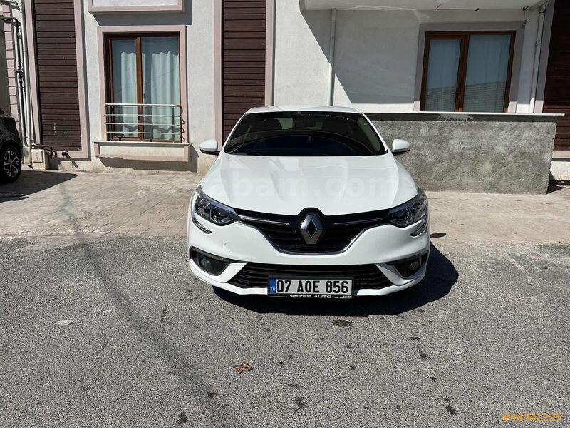 UGR AUTODAN 2020 RENAULT MEGANE 1.3 TCe JOY (OTOMATİK) DÜŞÜK KM 2
