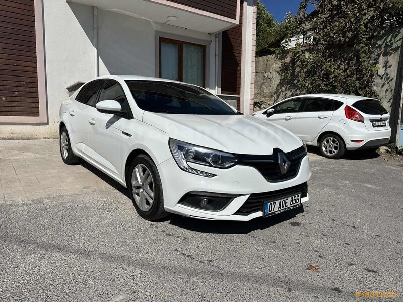 UGR AUTODAN 2020 RENAULT MEGANE 1.3 TCe JOY (OTOMATİK) DÜŞÜK KM 1