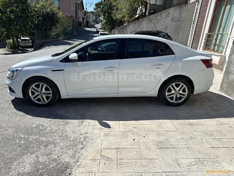 UGR AUTODAN 2020 RENAULT MEGANE 1.3 TCe JOY (OTOMATİK) DÜŞÜK KM 5