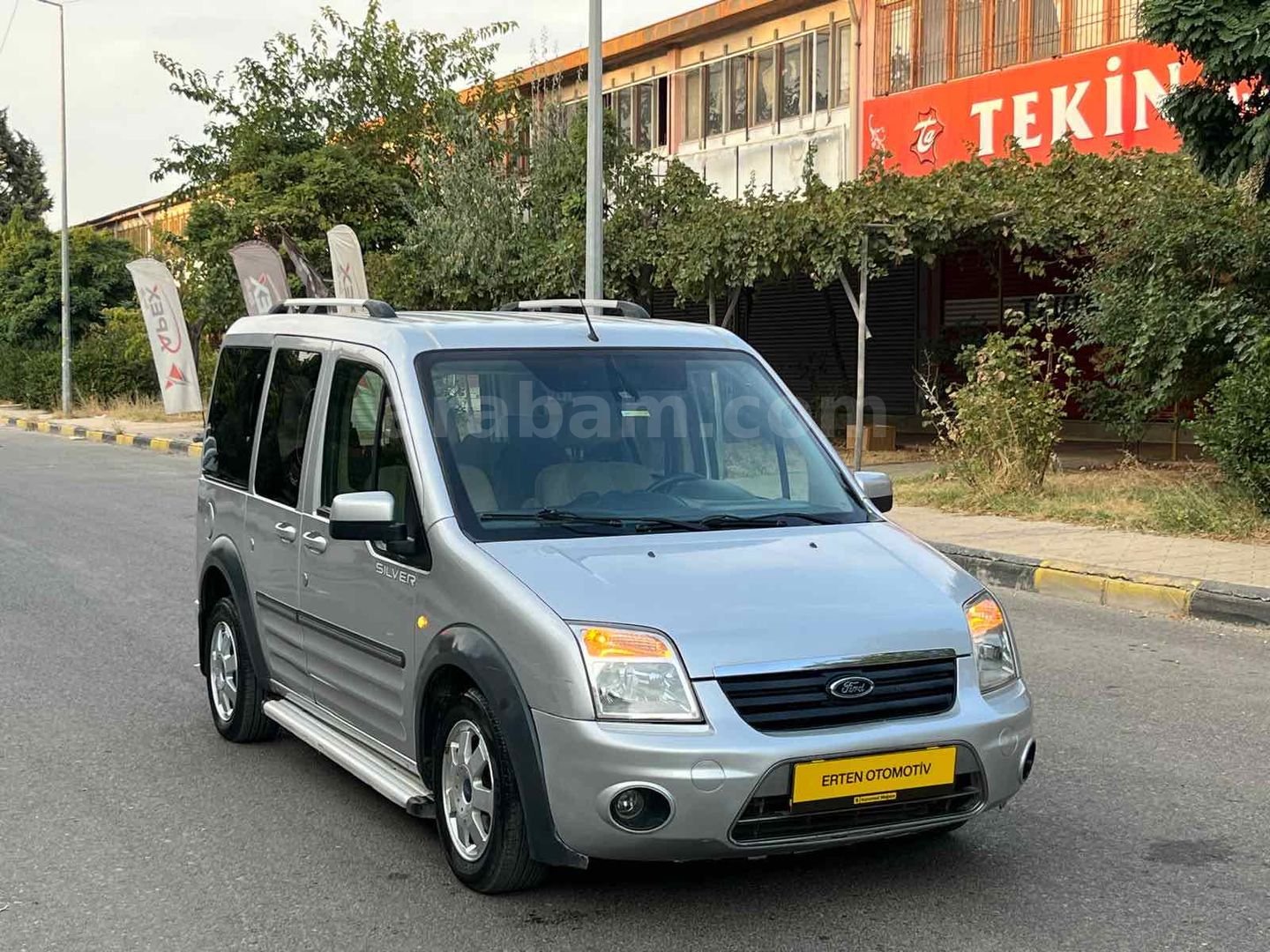 Galeriden Ford Tourneo Connect 1.8 TDCI SWB Silver 2013 Model