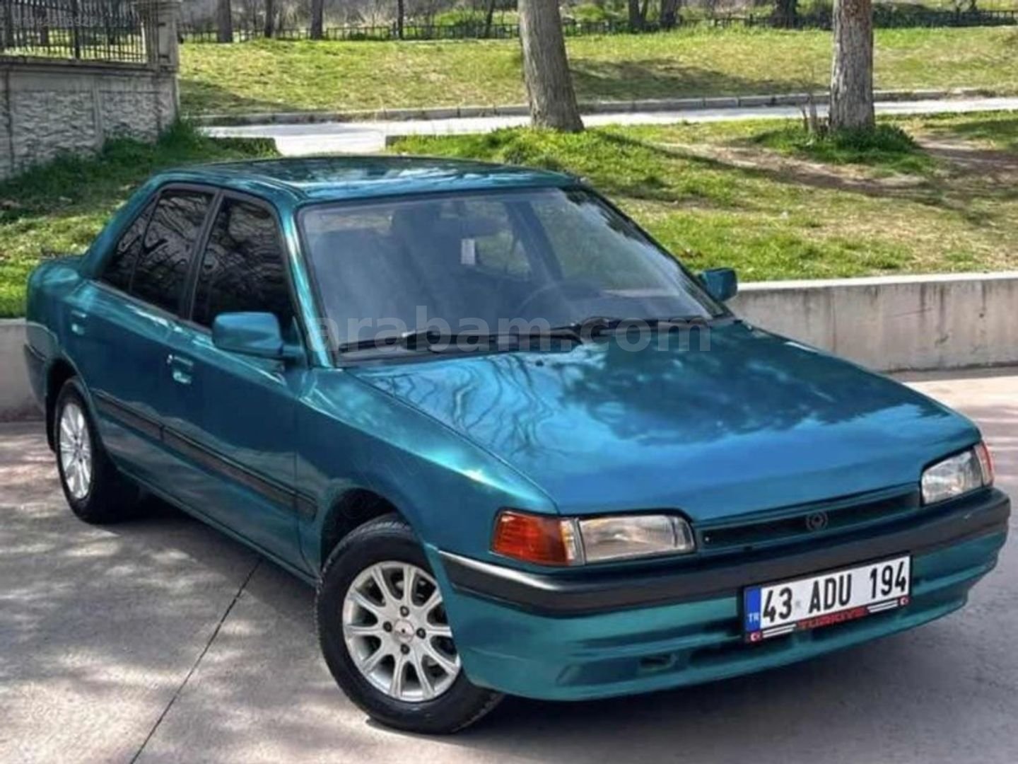 Galeriden Mazda 323 1.6 GLX 1997 Model Kütahya 350.000 KM Yeşil