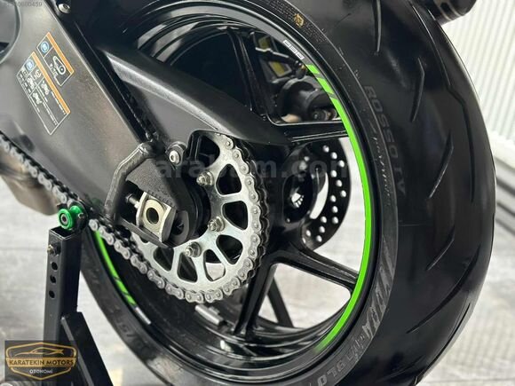 Galeriden Kawasaki Ninja ZX 6R 2025 Model Ankara 6.100 KM Yeşil