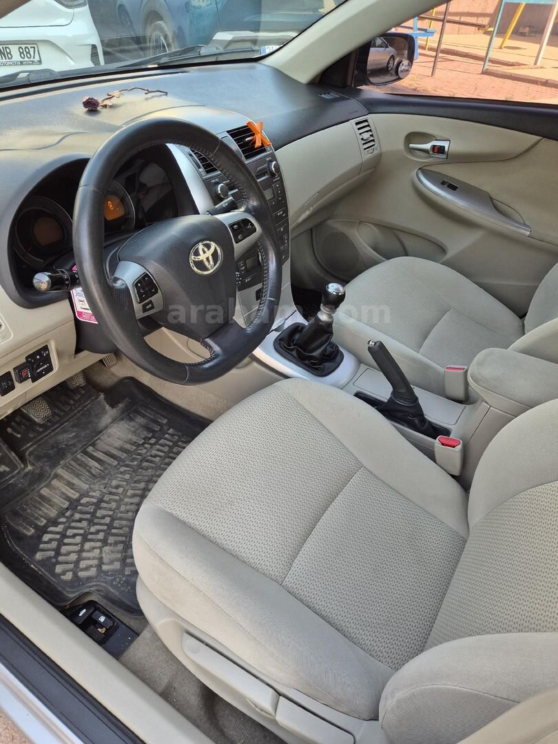 Sahibinden Toyota Corolla 1.6 Comfort Extra 2011 Model Kahramanmaraş 218.000 KM Gri 6