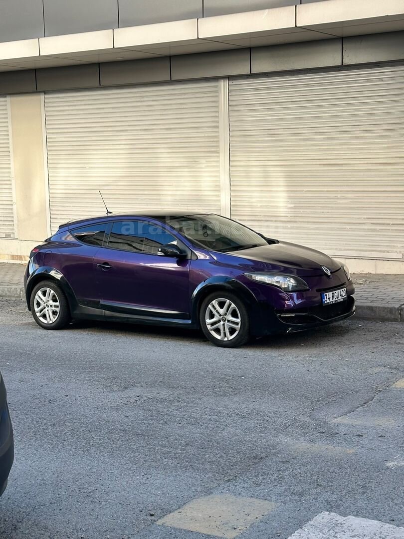 Galeriden Renault Megane 1.4 T Impressor 2011 Model İstanbul 135.000 KM Mor 2