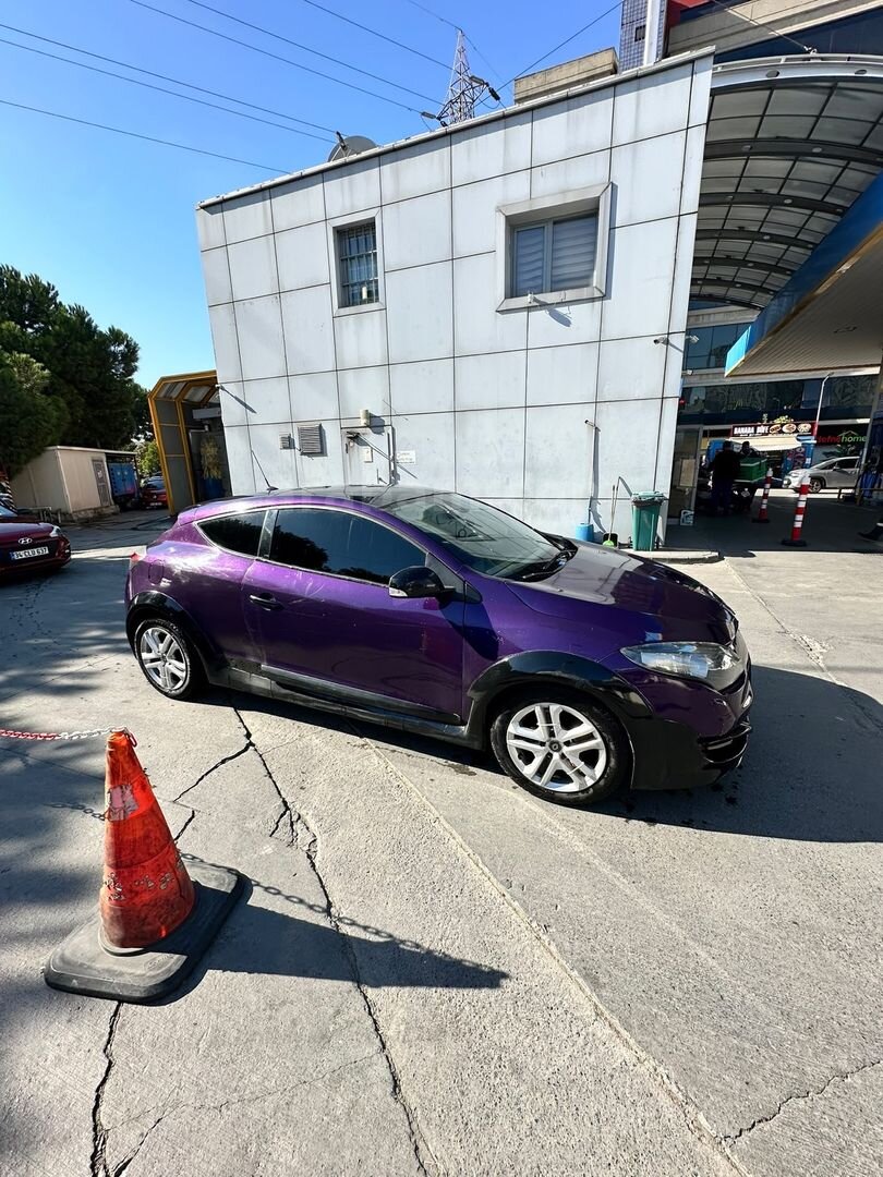 Galeriden Renault Megane 1.4 T Impressor 2011 Model İstanbul 135.000 KM Mor 5