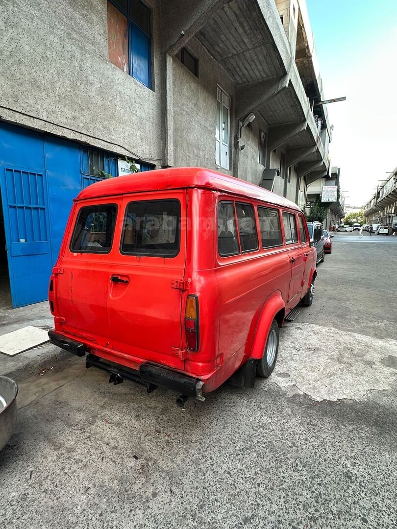 Galeriden Ford Mark 2 Transit 1978 Model İstanbul 300.000 KM Kırmızı 3
