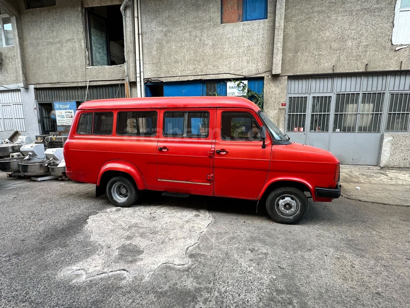 Galeriden Ford Mark 2 Transit 1978 Model İstanbul 300.000 KM Kırmızı 4