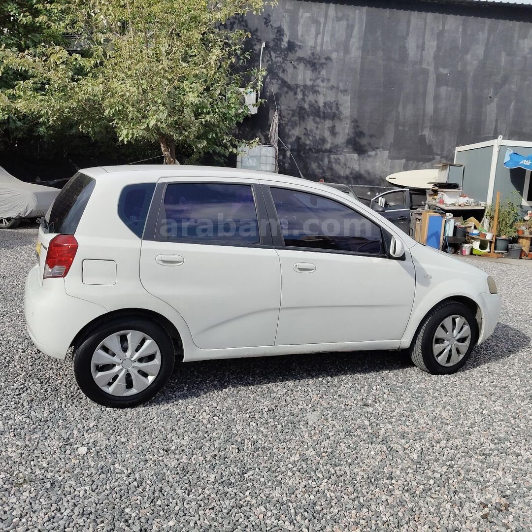 Galeriden Chevrolet Aveo 1.2 SE 2006 Model İzmir 209.000 KM Beyaz 7
