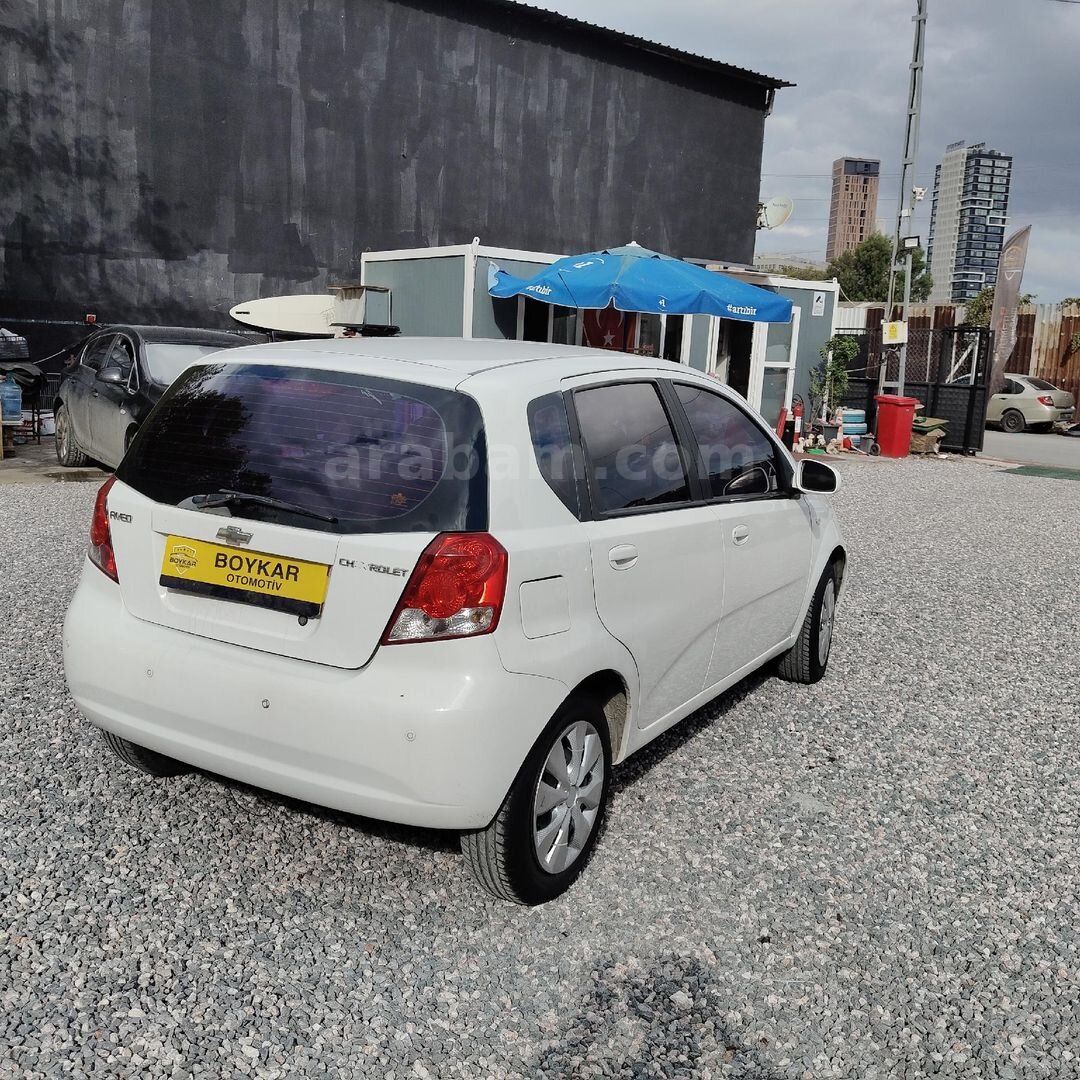 Galeriden Chevrolet Aveo 1.2 SE 2006 Model İzmir 209.000 KM Beyaz 6