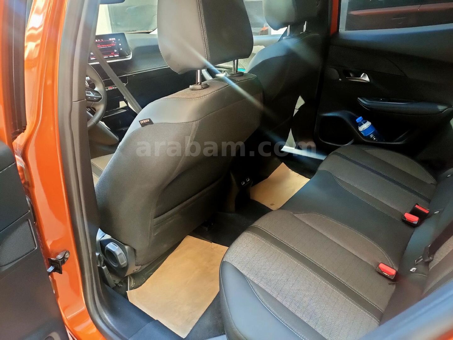 Sahibinden Peugeot 2008 1.2 PureTech Allure 2023 Model Çanakkale 76.000 KM Turuncu 7