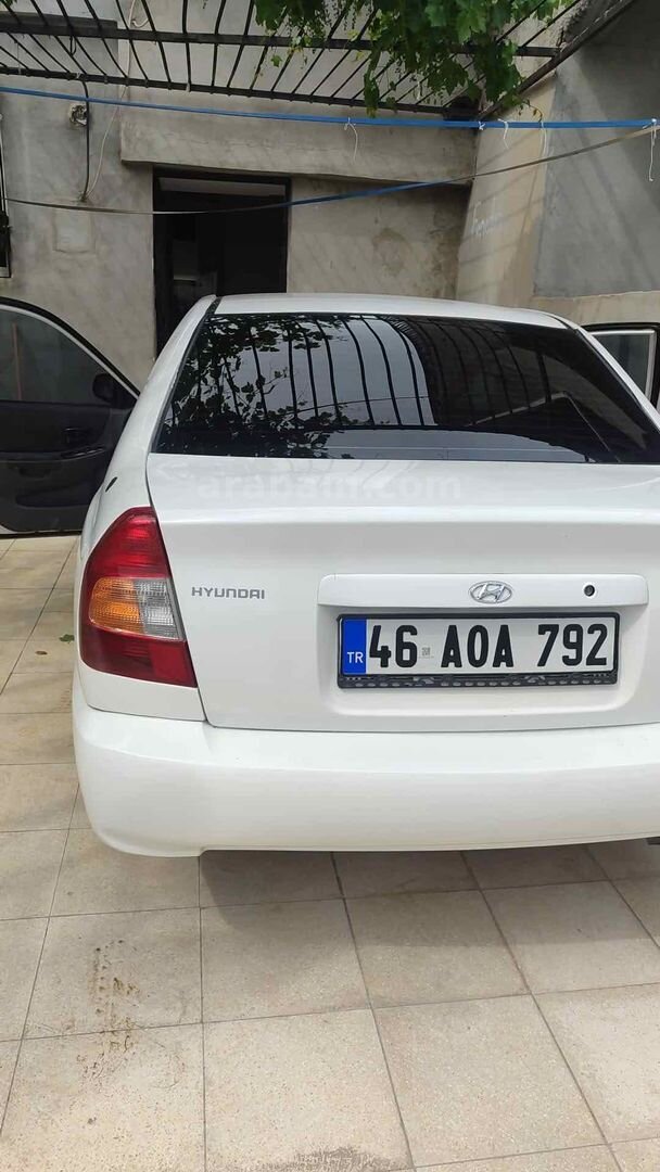 Sahibinden Hyundai Accent 1.5 GLS 2000 Model Kahramanmaraş 296.000 KM Beyaz 1