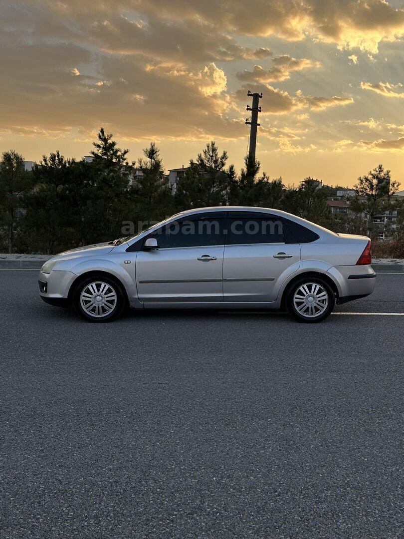 Sahibinden Ford Focus 1.6 Trend 2005 Model Niğde 280.000 KM Gri 7