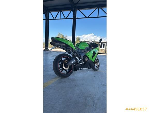 Galeriden Kawasaki Ninja ZX 6R 2005 Model Antalya 61.599 KM Yeşil