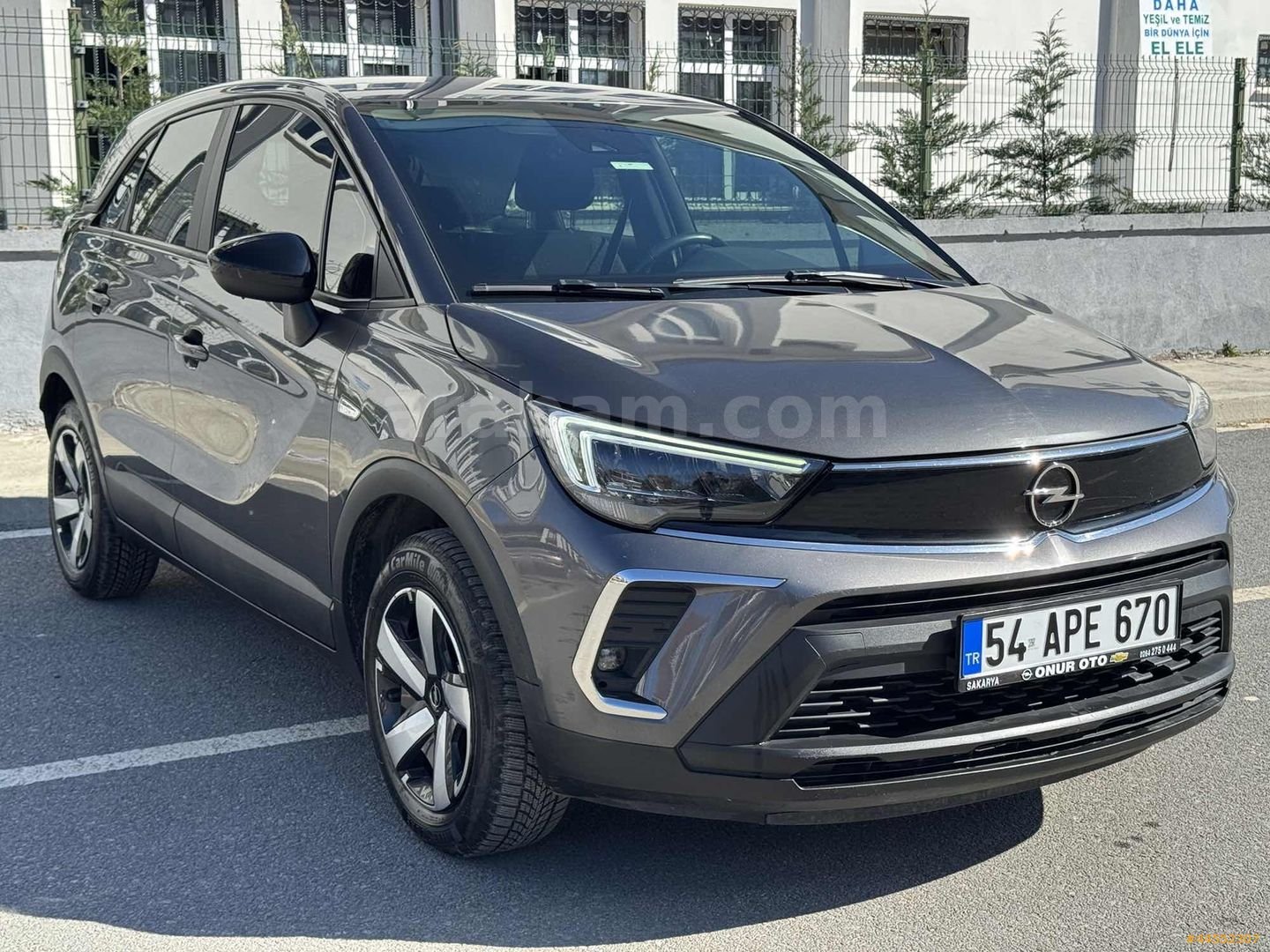 Galeriden Opel Crossland 1.2 T Essential 2022 Model Sakarya 81.500
