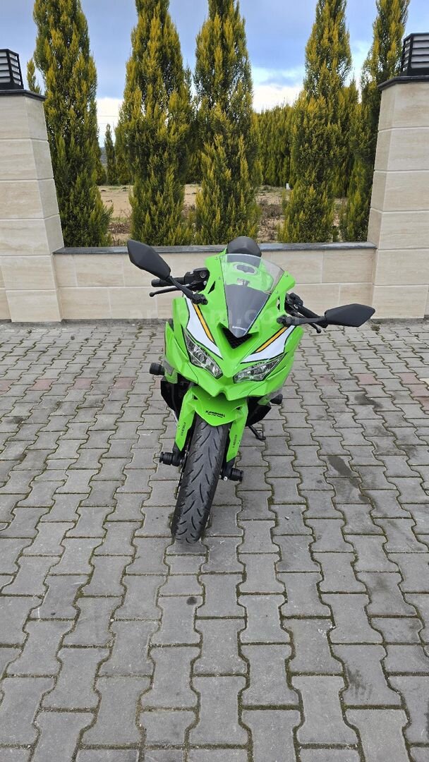 よ様へ♥2/25 Sahibinden Kawasaki Ninja ZX-4RR 2025 Model Manisa 6.000 KM Yeşil