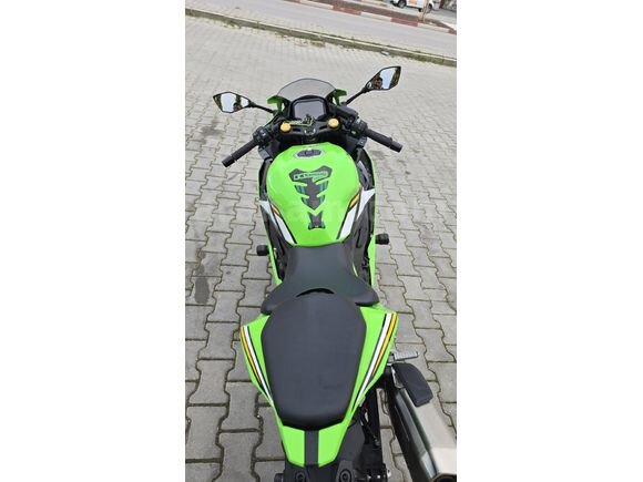Sahibinden Kawasaki Ninja ZX-4RR 2025 Model Manisa 6.000 KM Yeşil