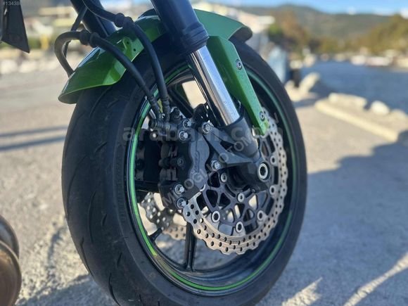Galeriden Kawasaki Z 800 2016 Model Çanakkale 20.500 KM Beyaz