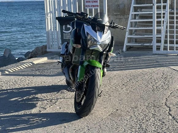 Galeriden Kawasaki Z 800 2016 Model Çanakkale 20.500 KM Beyaz
