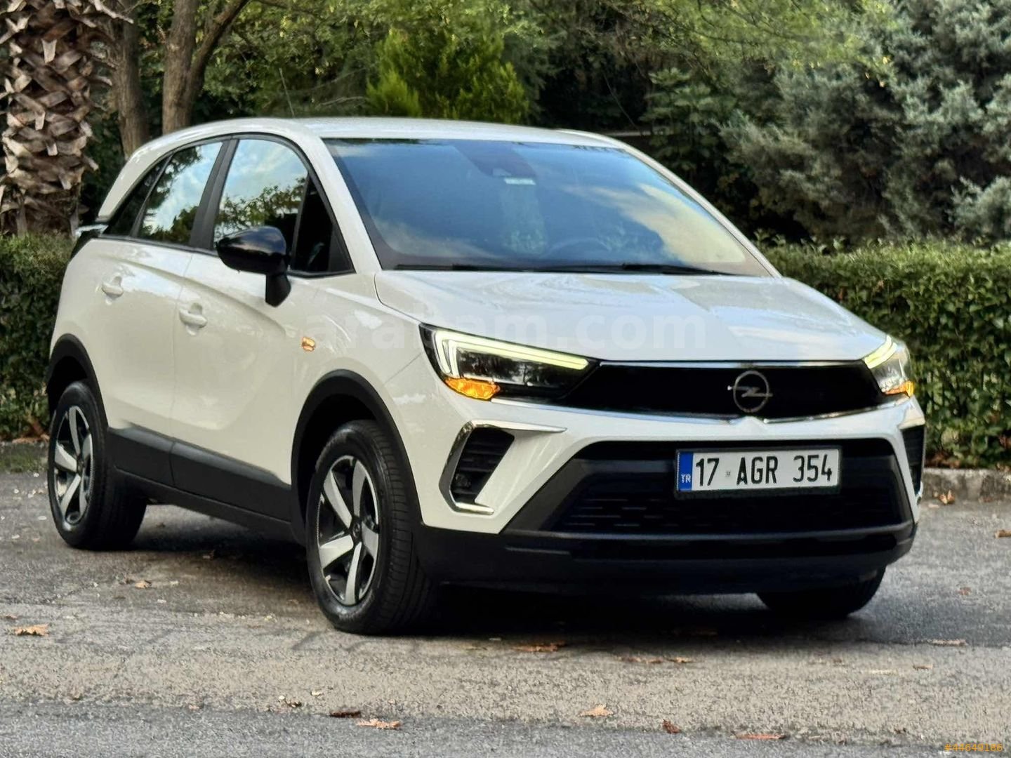 Galeriden Opel Crossland 1.2 T Essential 2024 Model Zonguldak