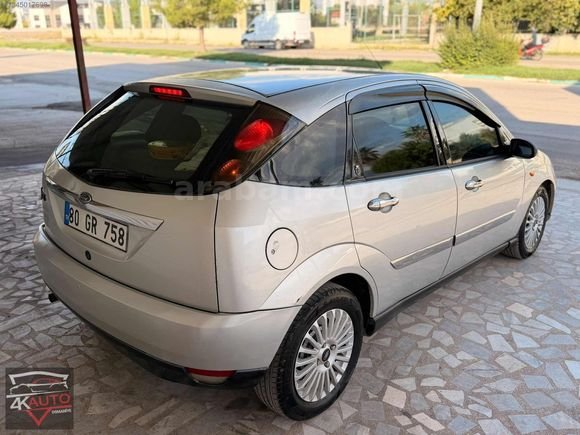 Galeriden Ford Focus 1.6 Ghia 2000 Model Osmaniye 384.000 KM Gri