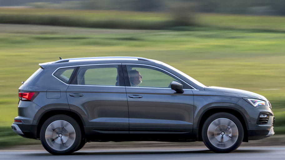 seat_ateca_se_73_046b04900a3e06f2.jpg
