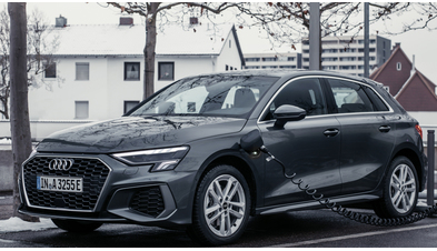 audi_a3_sportback_40_tfsi_e_s_line_42_049303bf0f600a74.jpg