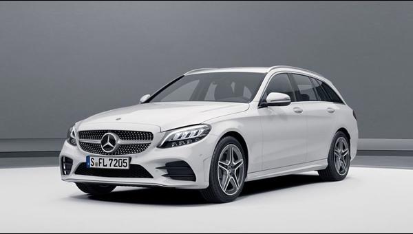 4 kapaklı bir kompakt sedan olan Mercedes-Benz C Serisi, 1982 yılından bu yana Mercedes-Benz W201 modelinin yerine üretiliyor.  C Serisi, E, SL ve S serilerinin altında yerini alıyordu. Daha sonraki yıllarda Mercedes-Benz markasını üst seviyelere taşıyan modellerden biri olmayı başardı. Sedan, Coupe ve Cabriolet gövde seçenekleri ile otomobilseverlerin karşısına çıkan Mercedes-Benz C Serisi, dört valfli dizel motora sahip dünyanın ilk binek otomobili olma özelliği taşıyor.
